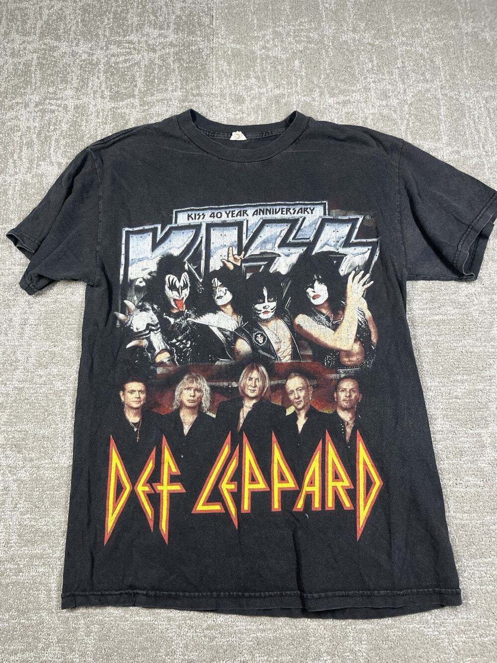 Kiss and Def Leppard 40th Anniversary Tour Shirt 2014 Men's Read Below